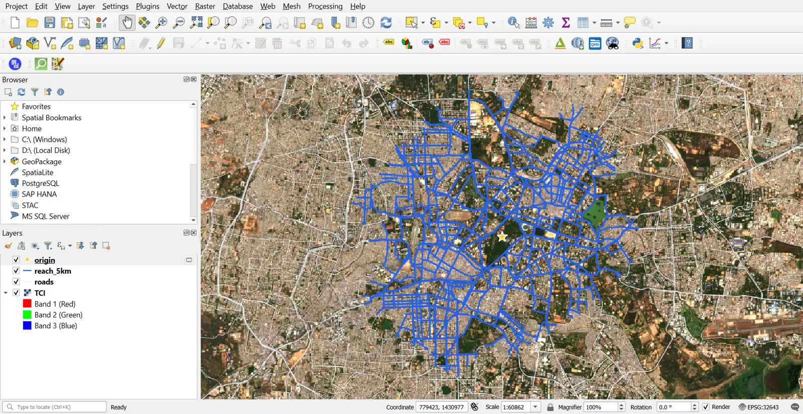Roads reachable within 5 km of Cubbon Park, in blue